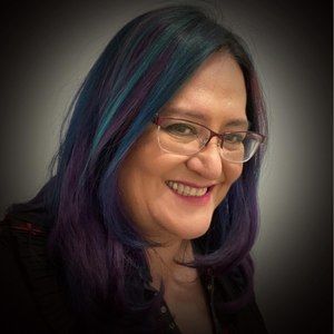 Meet your Posher, Becky